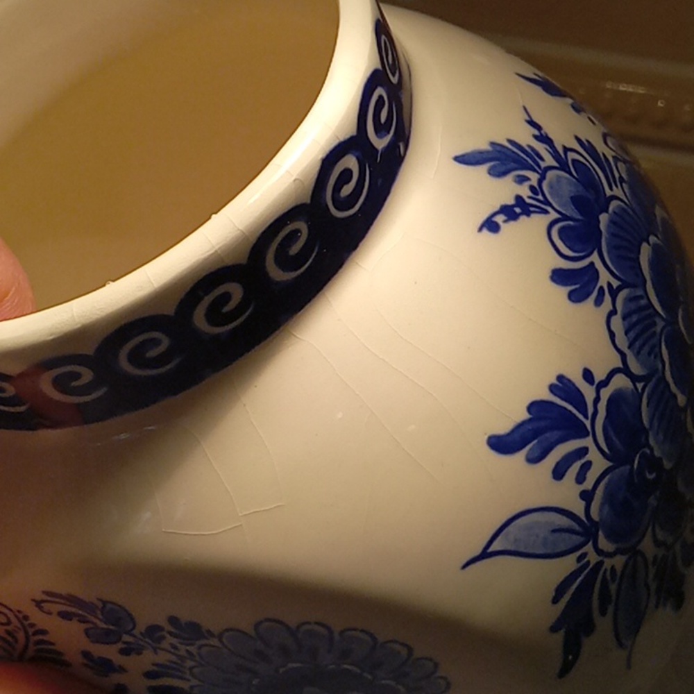 Delft Hand Painted Small Blue And White Canister - Picture 9 of 10